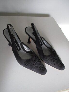 Nina Womens Black Beaded Dressy Slingback 2.5" Heel - Size 5M